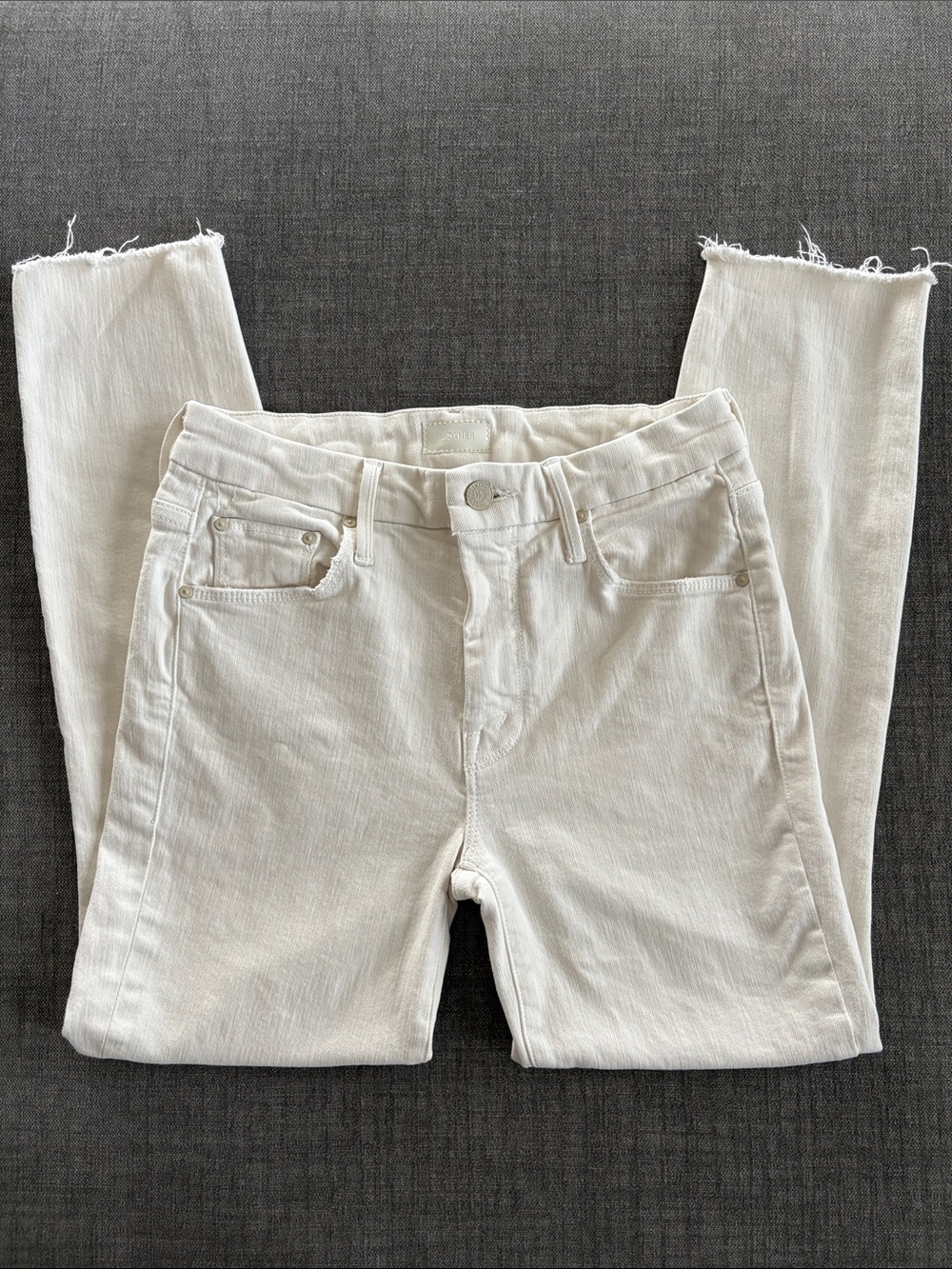 MOTHER Cream Puff Looker Ankle Frayed Hem Denim Jeans - 26